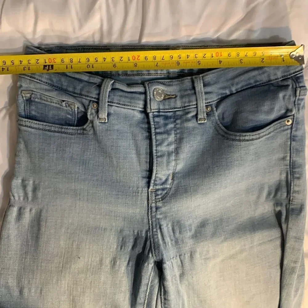Levi’s 311 Shaping Skinny Size 28 / Inseam 28 Vintage Y2K